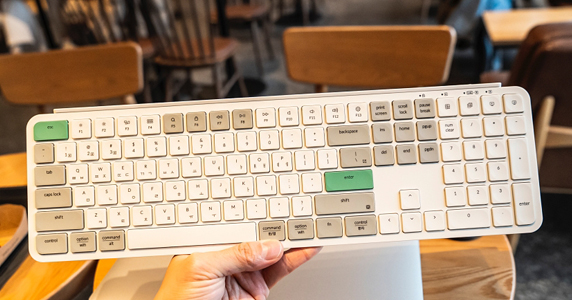 키크론 B6 PRO 레트로 휴대용 블루투스 키보드 추천